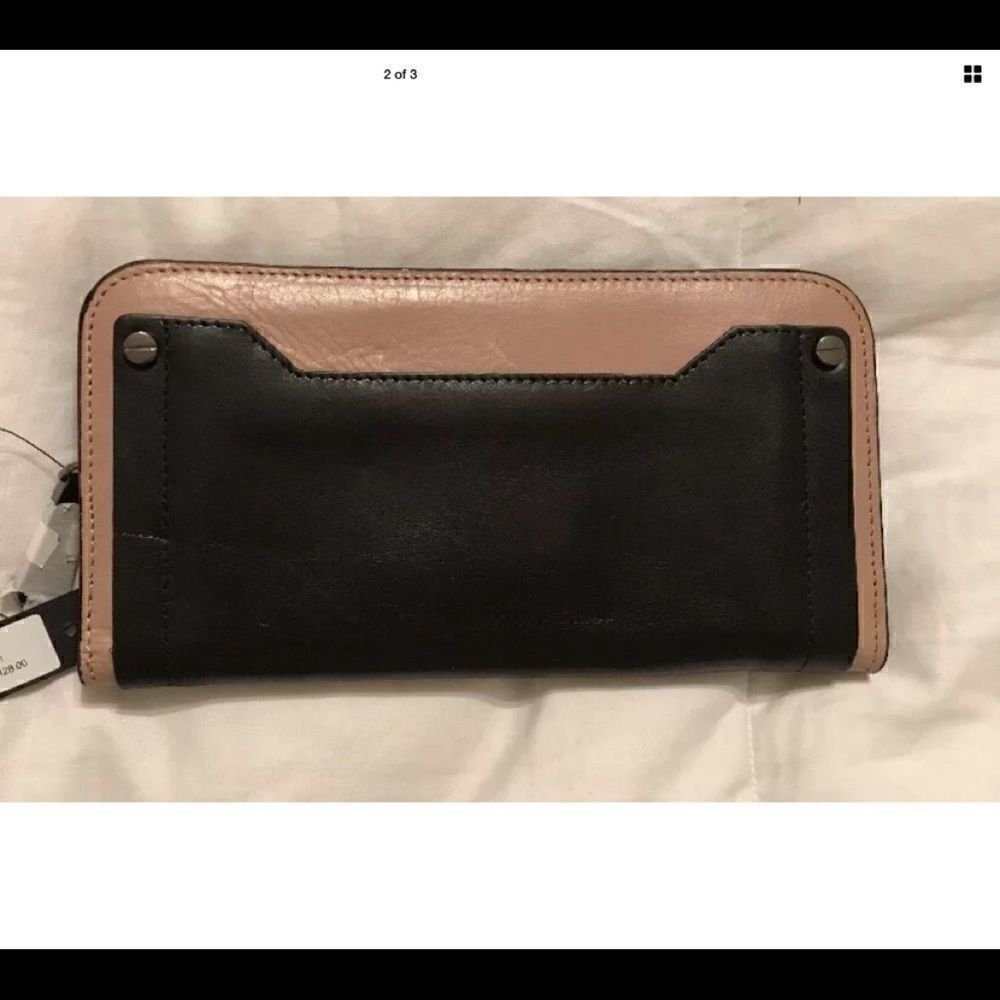 Kenneth Cole Wallet    - Picture 2 of 3